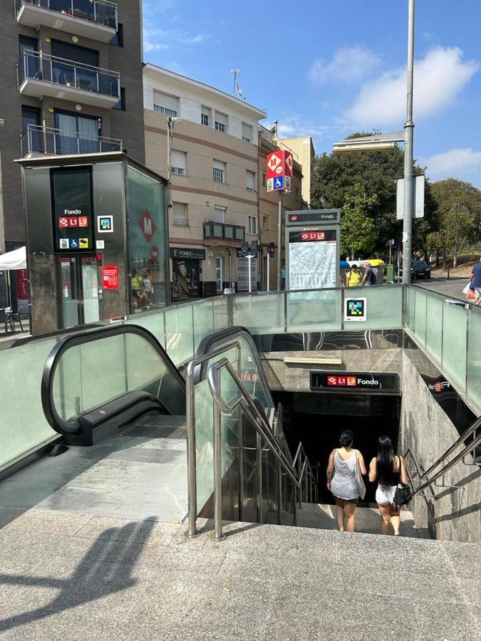 Santa Coloma de GramanetApto Barcelona C Rアパートメント エクステリア 写真