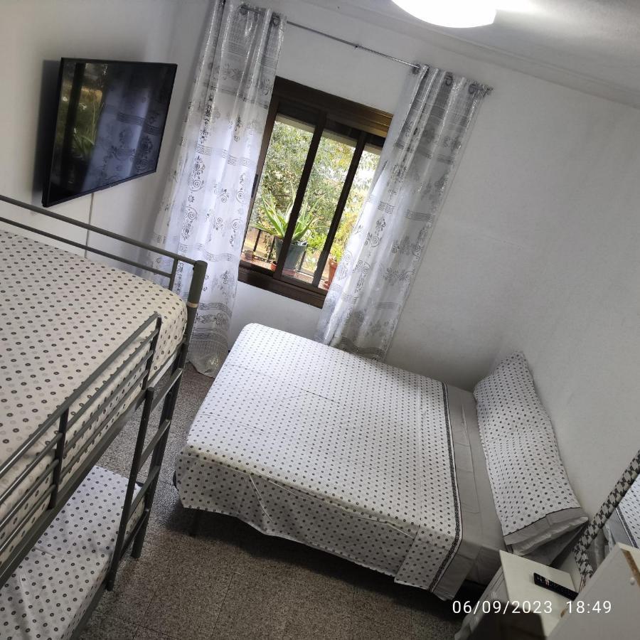 Santa Coloma de GramanetApto Barcelona C Rアパートメント エクステリア 写真