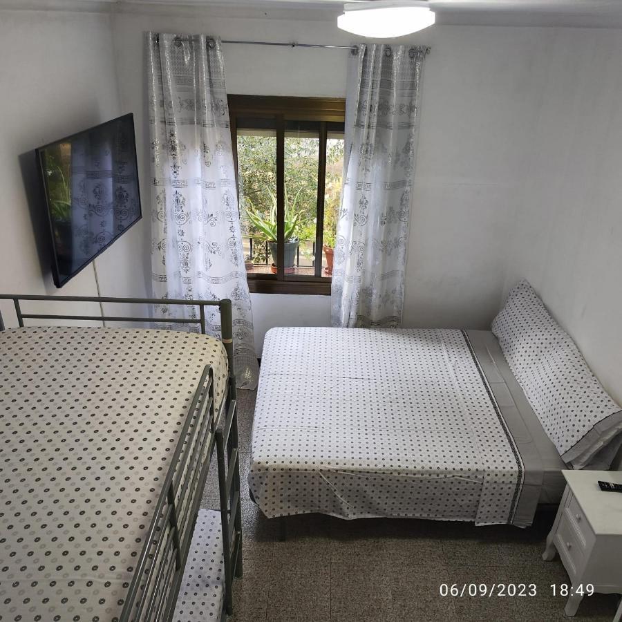 Santa Coloma de GramanetApto Barcelona C Rアパートメント エクステリア 写真